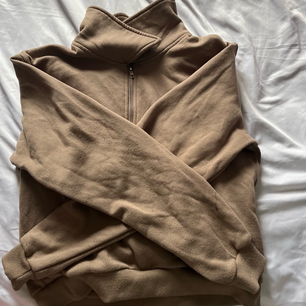 Tan, Sweatshirt Zip-up, Print on back, Size medium, J& Sky